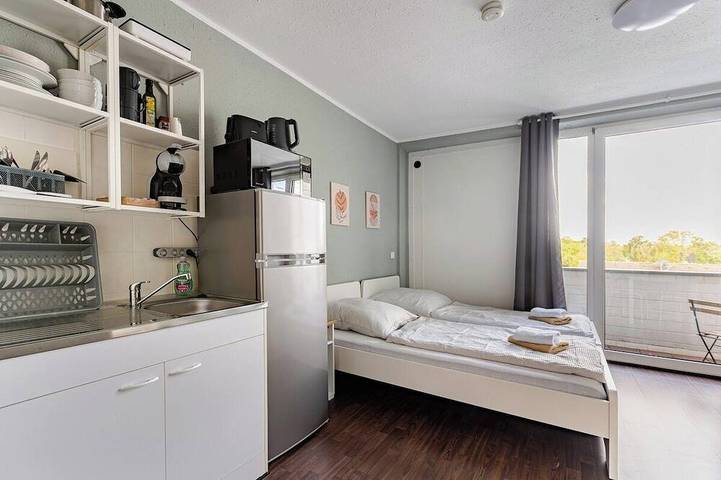 Ganze Wohnung, Exklusiv | Küche | Office | Streaming+Minibar in Bonn, Rheinland