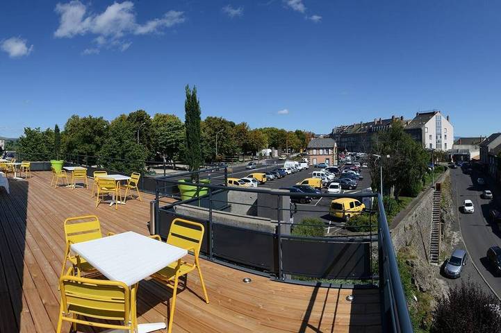 Gîte pour 2 personnes, avec Terrasse dans Lac du Barrage de Grandval - 3