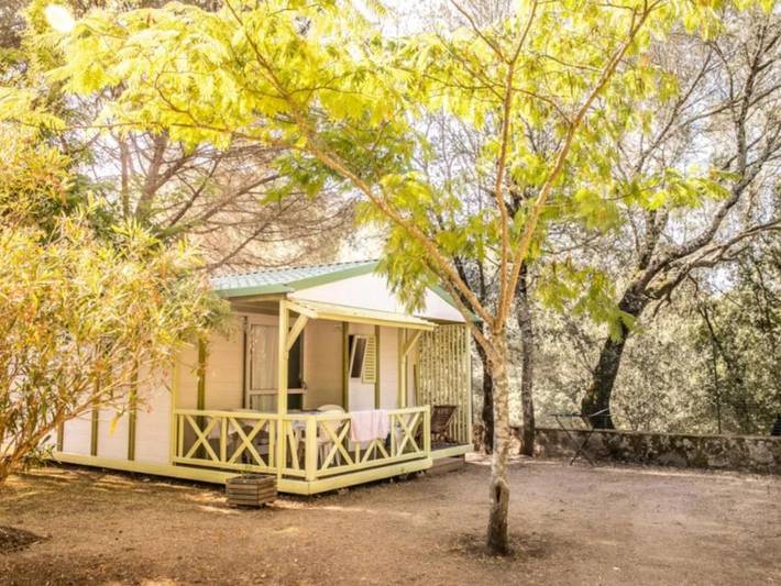 Bungalow pour 5 personnes, avec terrasse et piscine, animaux acceptés