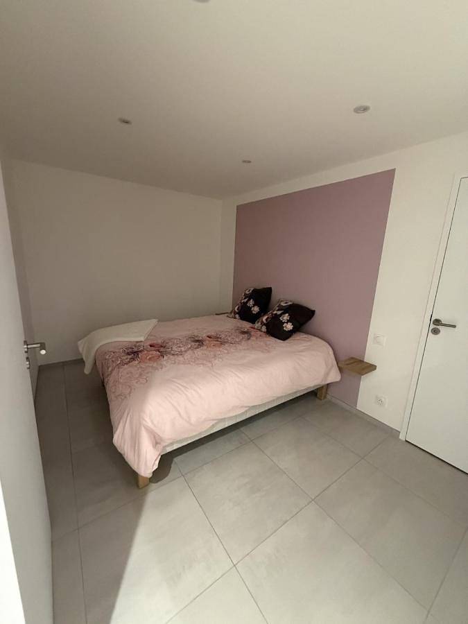 Gîte pour 4 personnes, avec jardin à Rosnoën - 4