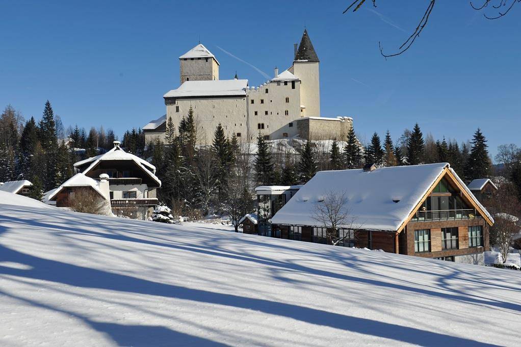 Ganze Ferienwohnung, Apartment/1 Schlafraum/Burgblick in Mauterndorf, Bundesland Salzburg