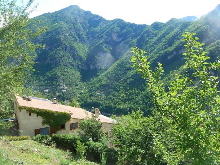 Maison d’hôte pour 2 personnes, avec piscine à Utelle