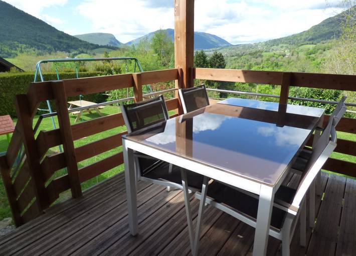 Gîte pour 4 personnes, avec terrasse et jardin à Le Châtelard