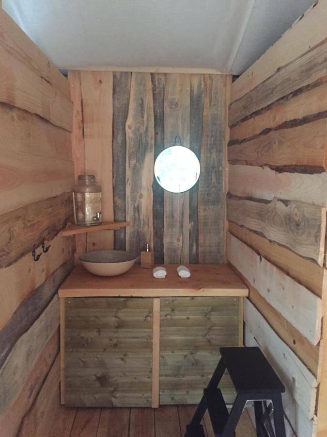 Gîte pour 4 personnes, avec terrasse ainsi que vue et jardin à Châtel-Guyon - 3