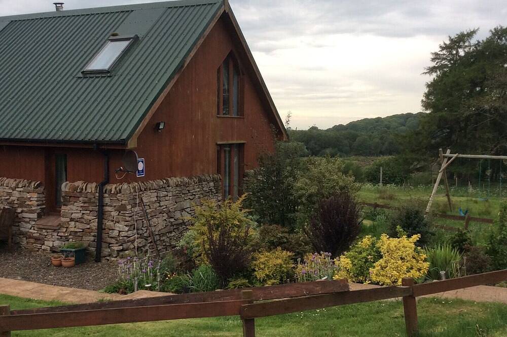 Short breaks avail now !!! 2nights min, log fire,Pets welc,wine /chocs  Inc. in North Pennines AONB