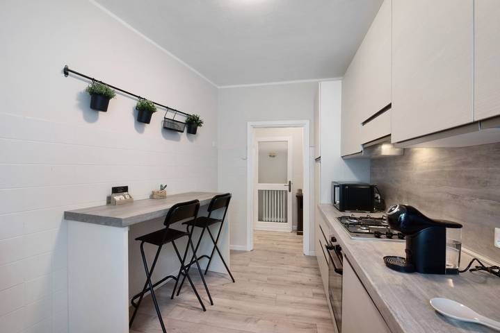 Ganze Wohnung, La Casa di Tina mit Balkon – Civenna in Civenna, Gemeinde Bellagio