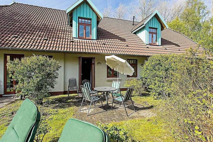 Ferienhaus für 4 Personen, mit Terrasse und Garten in Wustrow