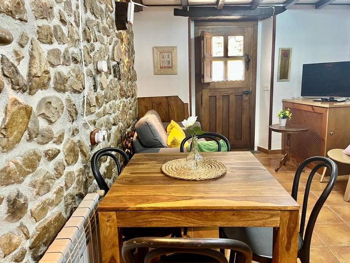 Casa rural para 4 personas, con Balcón además de Terraza y Vistas en Margolles - 3