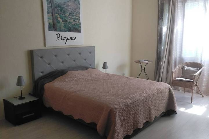 Location de vacances pour 5 personnes, avec terrasse et jardin, animaux acceptés à Peypin-d'Aigues - 3