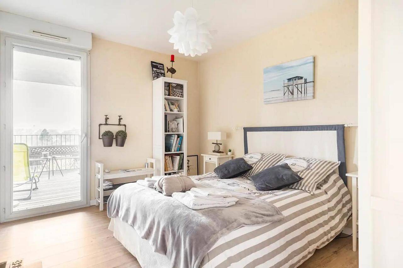 Location chambre privée avec salle de bain et Wc privatifs dans appartement moderne in Nantes, Région de Nantes