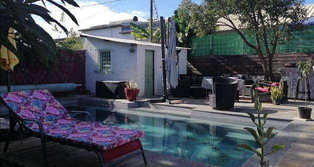 Villa pour 5 personnes, avec terrasse et piscine