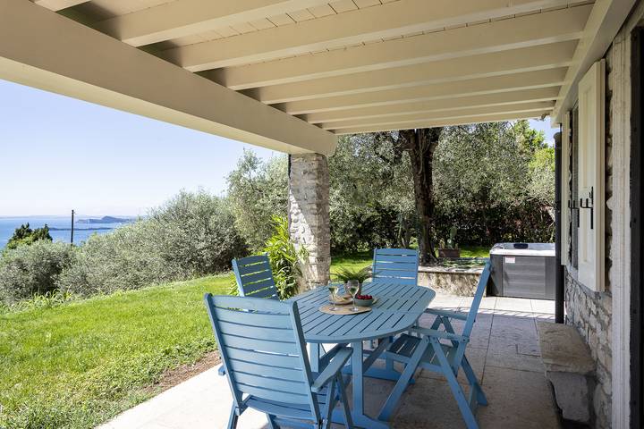 Villa für 6 Personen, mit Garten und Terrasse sowie Seeblick in Toscolano-Maderno - 2
