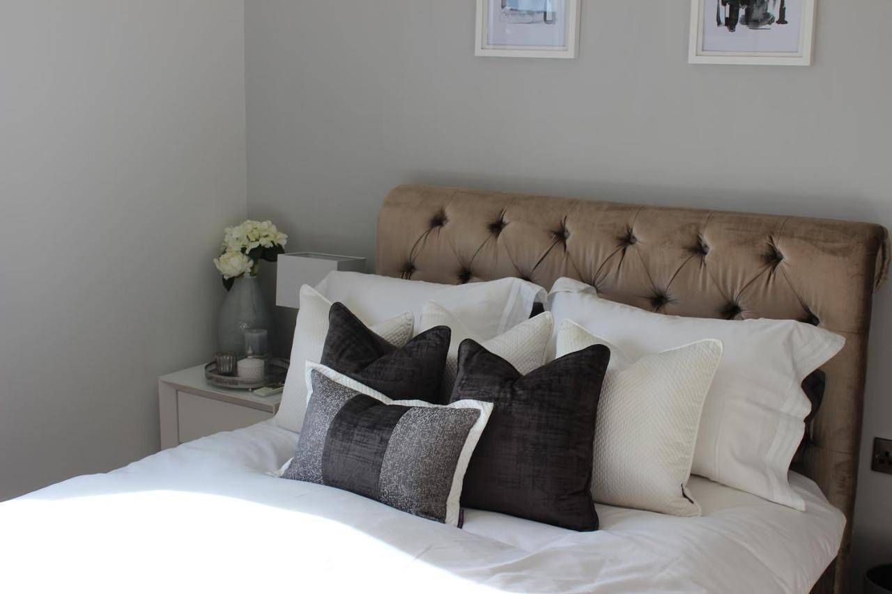 Deluxe Double Room with Shower in Tenby, Pembrokeshire