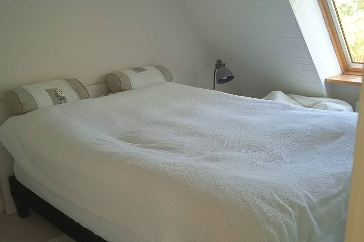 Location de vacances pour 6 personnes, avec jardin et terrasse à Plougoulm - 3