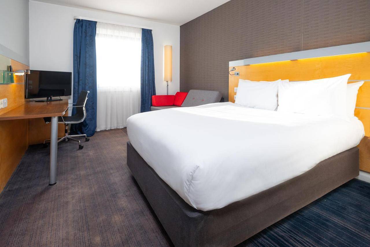 Holiday Inn Express Bedford by Ihg in Bedford