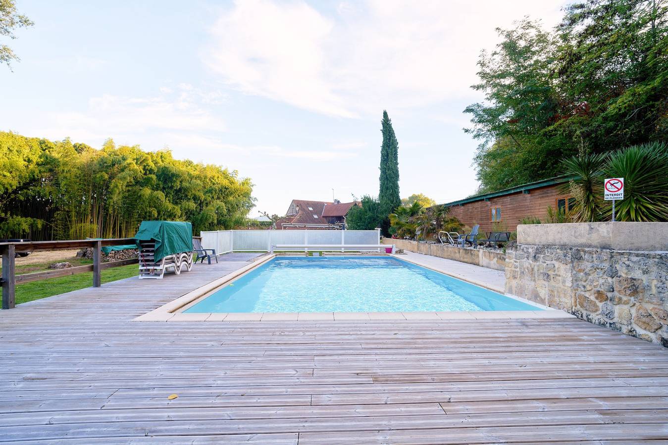 Havre de paix en Dordogne – Gîte L'Échappée, pequeña casa acogedora con piscina y terraza in Campagne, Périgord Noir