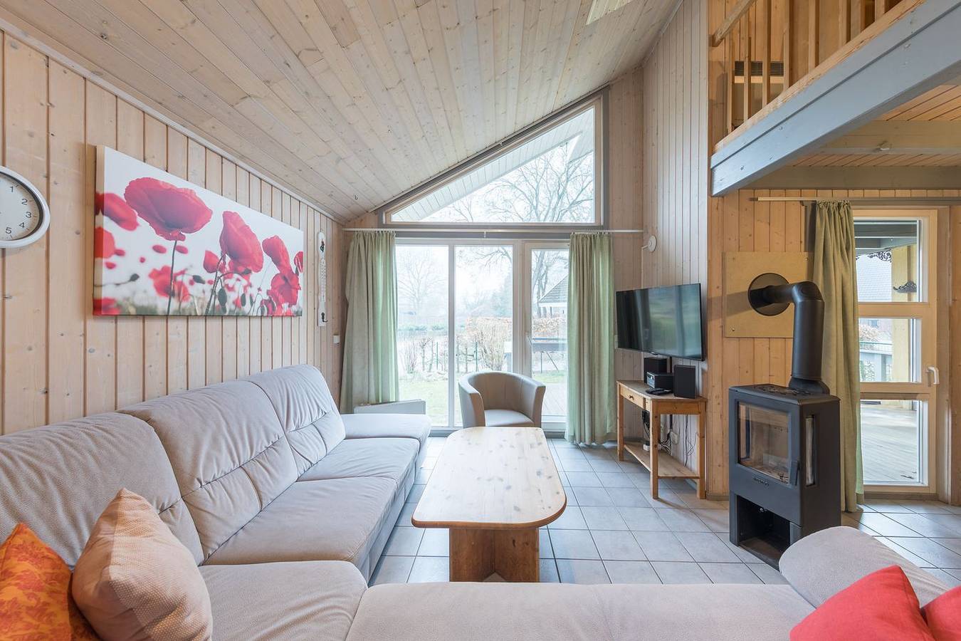 Kranich 243 - Großzügiges freistehendes skandinavisches Ferienhaus in Mirow, Mecklenburg-Strelitz