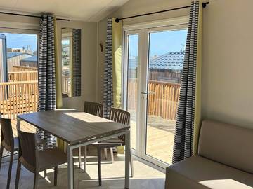 Static Caravan for 4 People in Martigues, Istres region, Photo 4