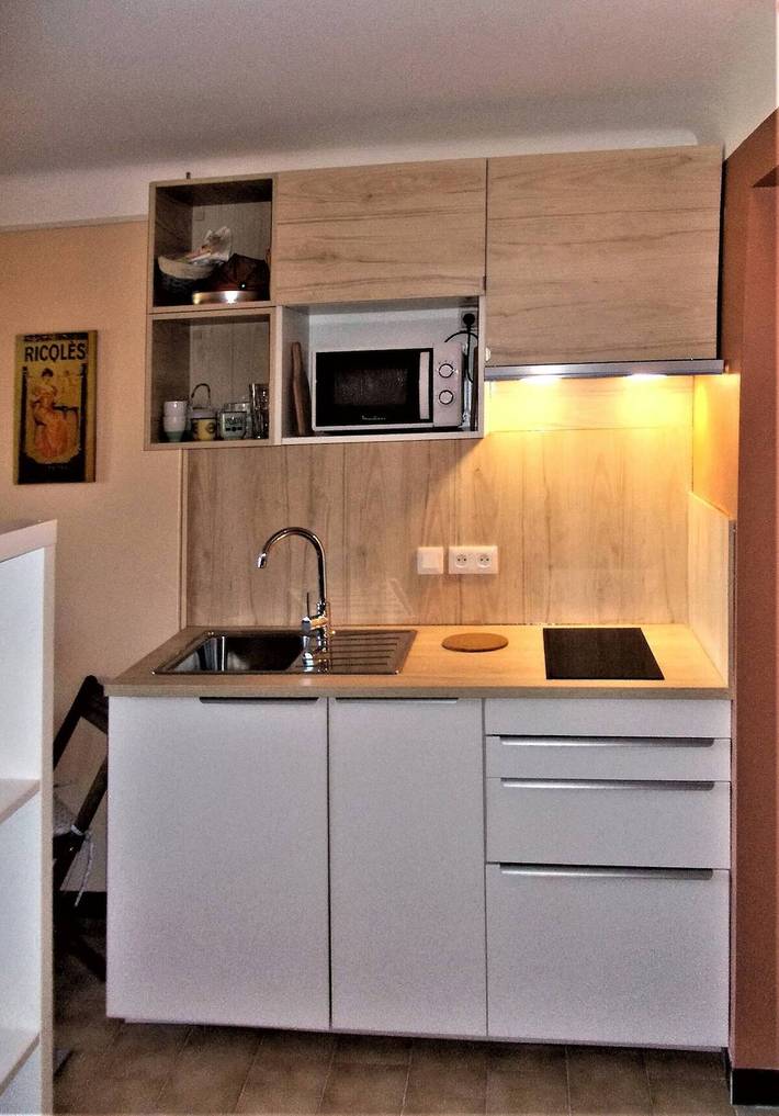 Apartamento entero, Apartamento "Le Studio de La Petite Colline À Céret" con vistas, terraza privada y Wi-Fi in Céret, Costa mediterránea (Francia)