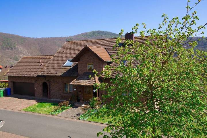 Ferienhaus für 2 Personen, mit Balkon am Edersee