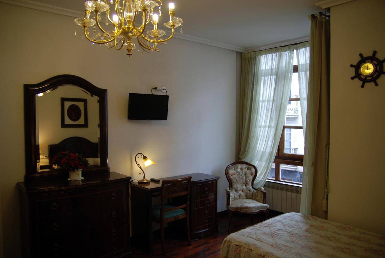 Pensión Araba Ii in Vitoria-Gasteiz, Chaîne Cantabrique