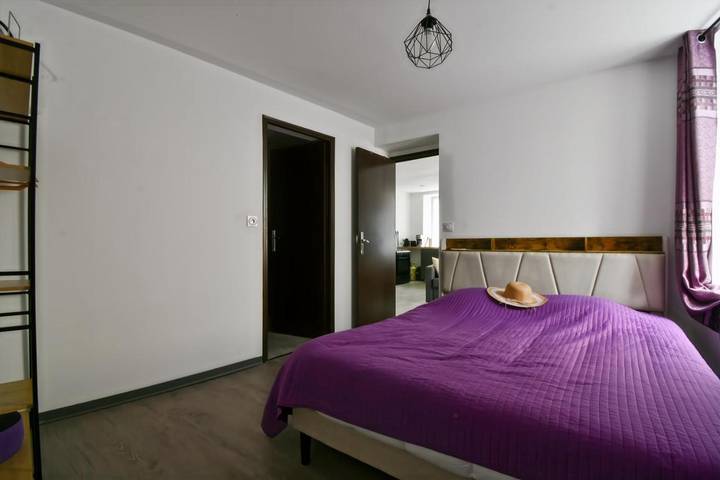 Gîte pour 4 personnes, avec terrasse, animaux acceptés à Châteaumeillant - 2