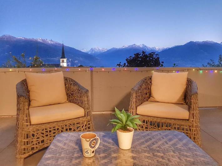 Gîte pour 6 personnes, avec terrasse et vue, animaux acceptés à Arbaz - 2