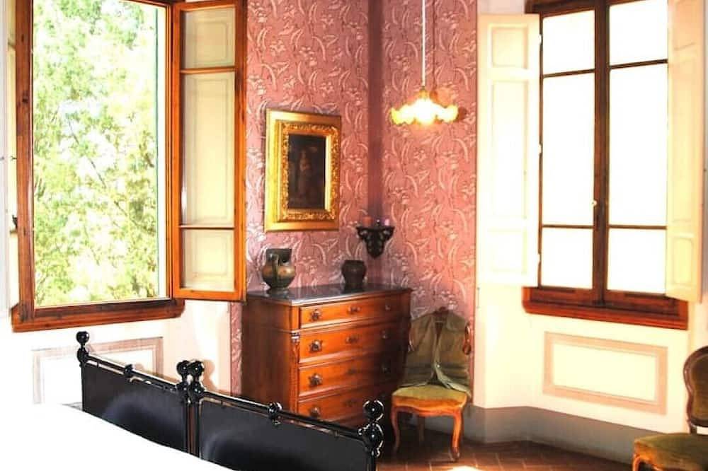 [Villa Allegri] Manor House on Farm. in Lastra a Signa, Prato Province