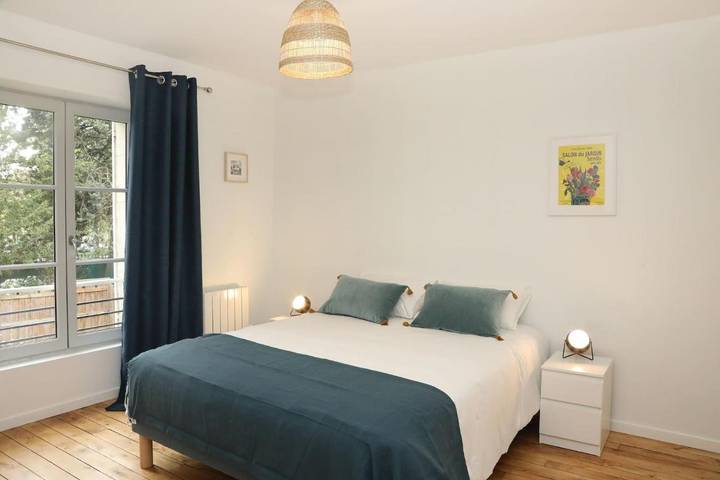 Location de vacances pour 8 personnes, avec jardin à Senlis