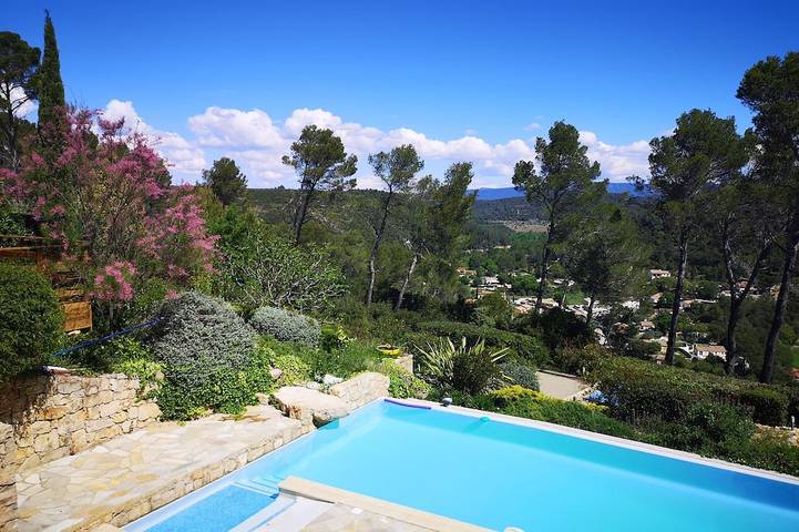 Villa pour 11 personnes, avec sauna ainsi que jacuzzi et jardin - 1