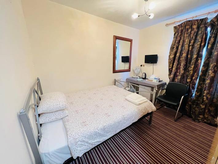 BnB für 4 Personen, mit Garten in London