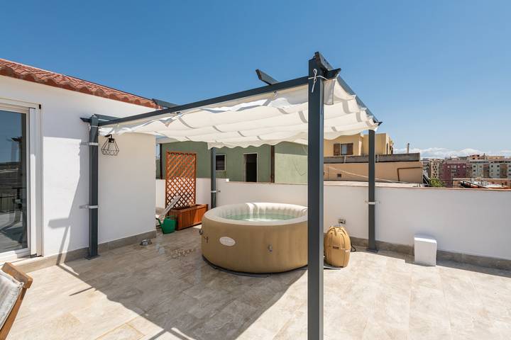 Ferienwohnung für 4 Personen, mit Whirlpool in Cagliari - 3
