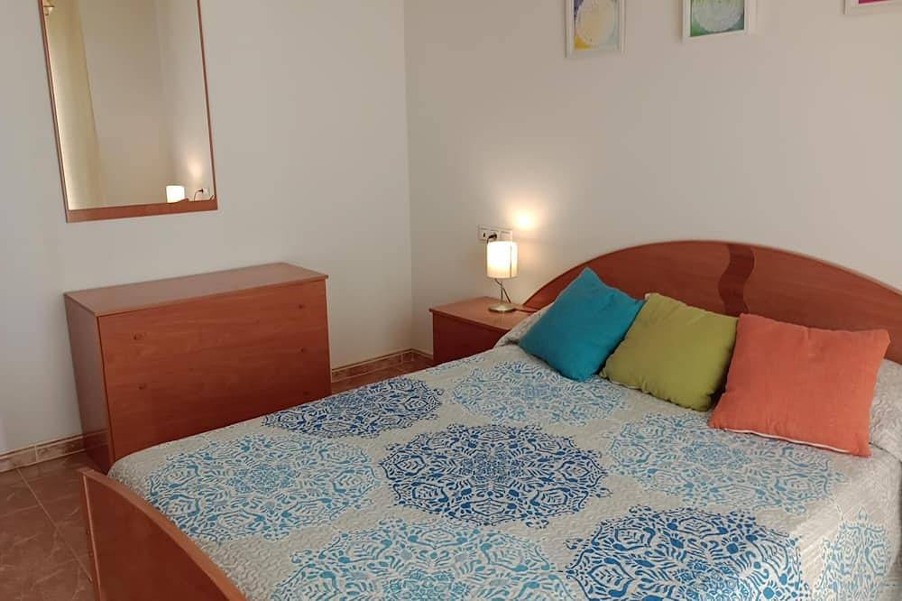 Apartamento entero, Apartamento playero con vistas a la montaña in Castell de Ferro, Gualchos