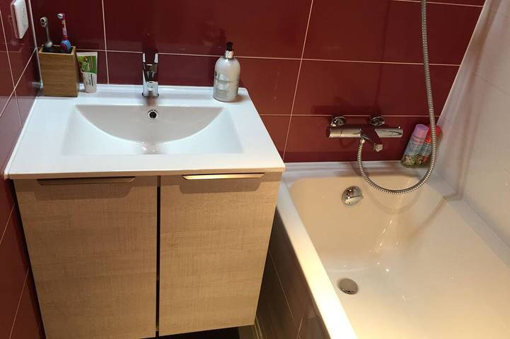 Entire apartment, Luxury, family friendly apartment close to the ski slopes with stunning views in La Chapelle-d'Abondance, Les Portes du Soleil