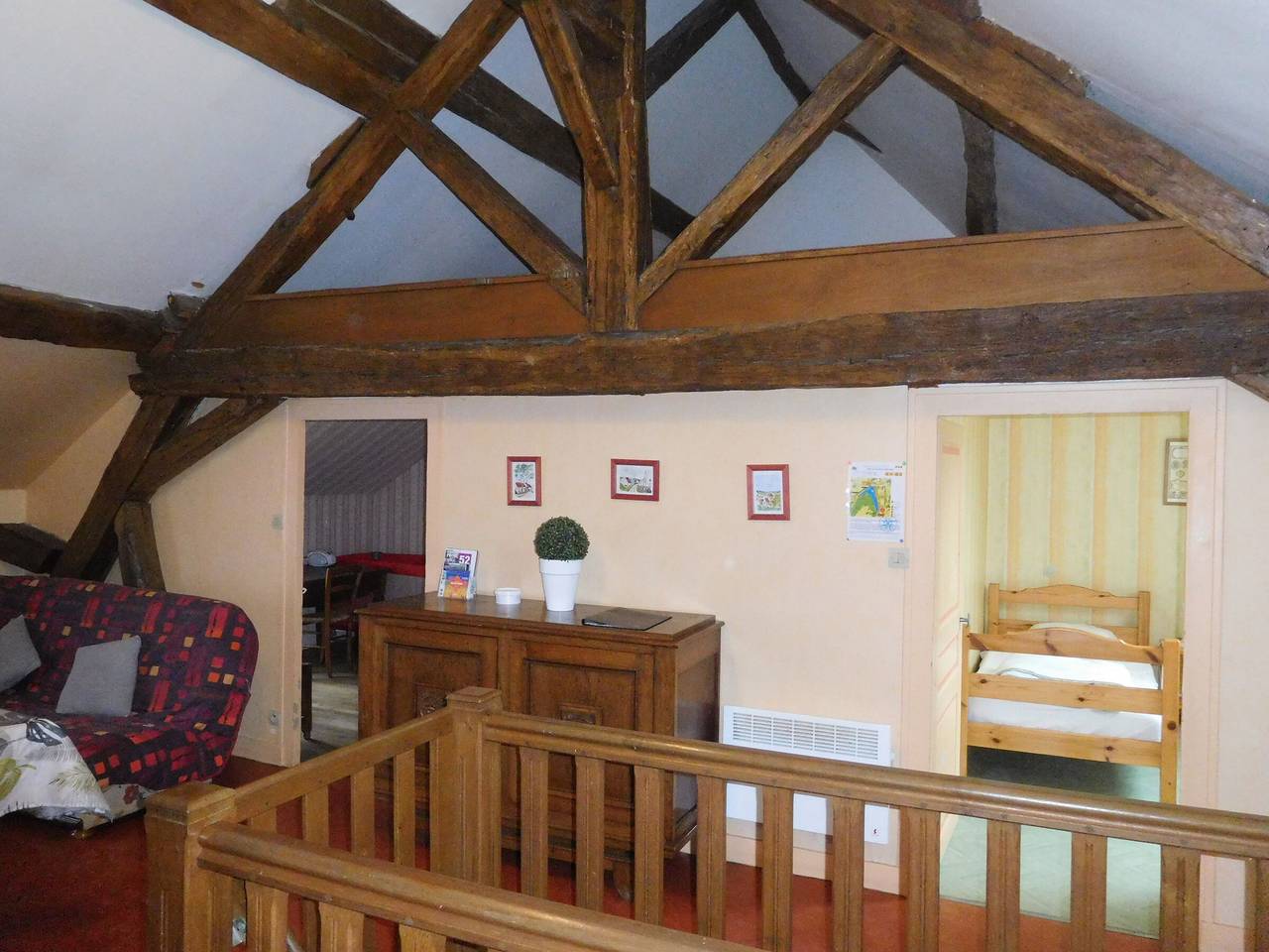 Alquiler en Perrancey: Gîte independiente con 2 dormitorios, cocina equipada y terreno compartido in Perrancey-les-Vieux-Moulins, Alto Marne
