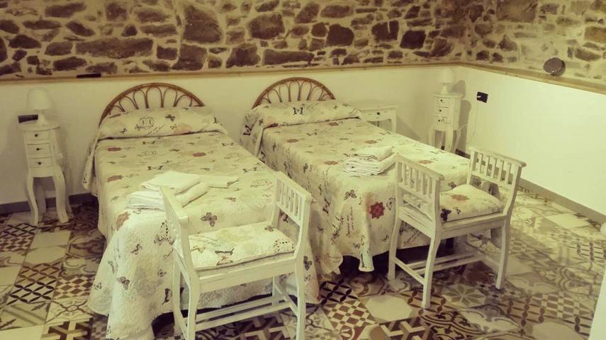 Hotel para 5 personas, con vistas y jardín, Se admiten mascotas en Maragatería - 3