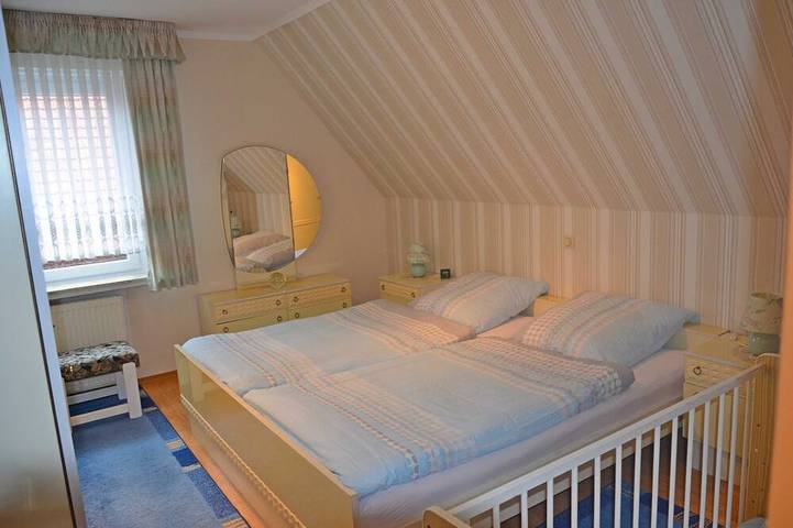 Gîte pour 4 personnes, avec jardin et terrasse à Rhauderfehn - 3