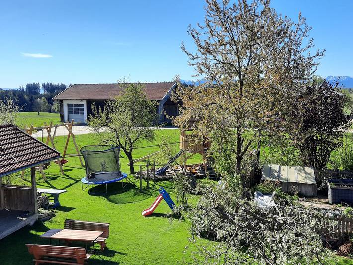 Mojer-Hof - Ferienwohnung Hofseite bis 4 Personen, Balkon, 65 qm in Taching am See, Rupertiwinkel