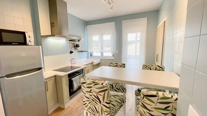 Apartamento entero, Apartamento de vacaciones para 6 personas con vistas al mar in Vicedo, A Mariña Lucense