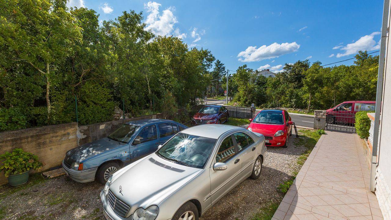 Cały apartament wypoczynkowy, Apartament wakacyjny dla 7 osób z ogród in Jadranovo, Żupania primorsko-gorska