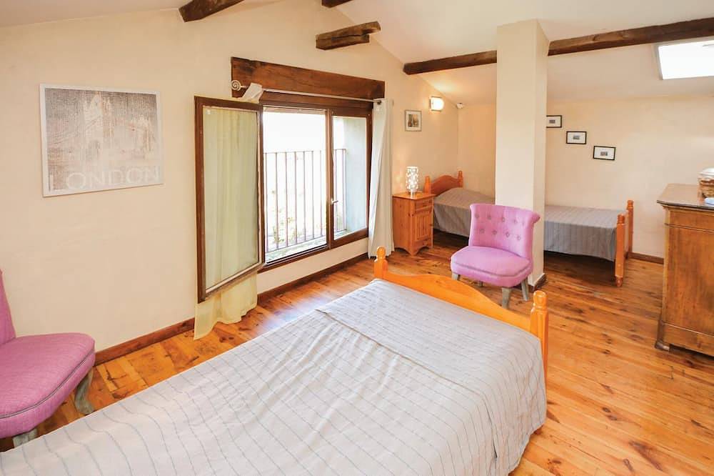 Awesome home in Barjac in Barjac, Région d'Alès