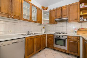Ferienwohnung für 7 Personen in Baska Voda, Split-Dalmatien, Bild 3