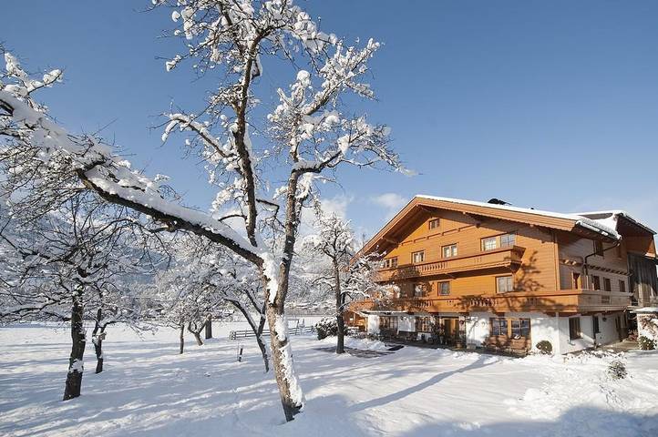 Ferienwohnung für 4 Personen, mit Balkon und Terrasse sowie Garten und Sauna in Stumm