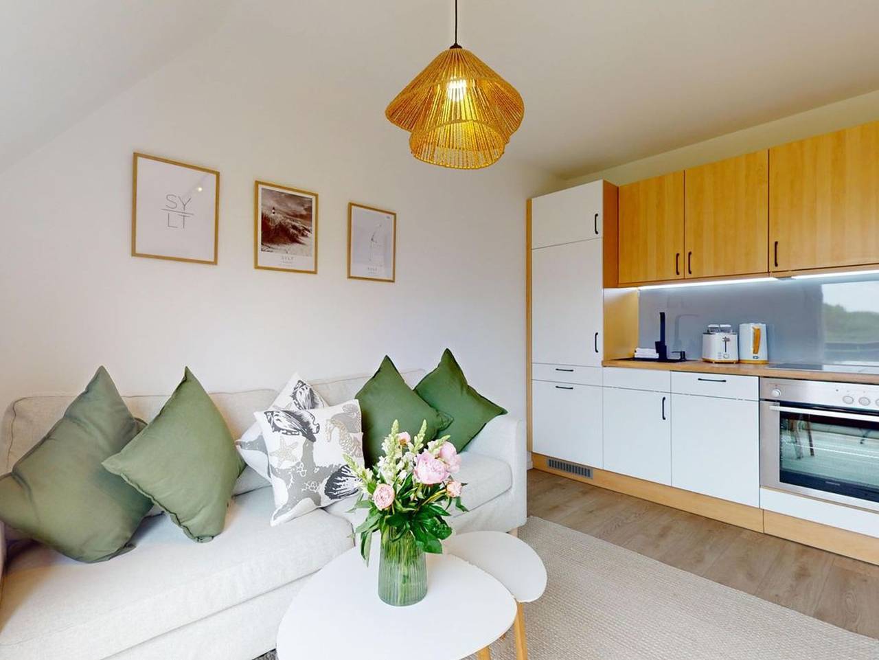 Ganze Ferienwohnung, Klaar Kiming - Neu sanierte Ferienwohnung für 4 Personen im Grünen Tal mit Schwimmbad und Sauna in Hörnum, Sylt