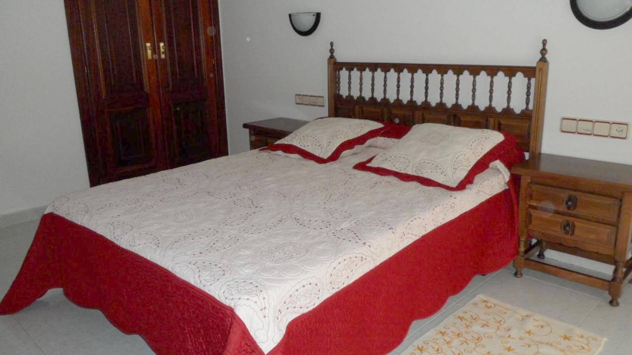 Triple Room with Bathroom in Sanxenxo, Rias Baixas