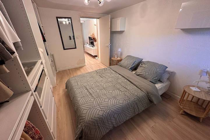 Entire apartment, Unique 2-bedroom apartment with a tree-lined garden and a terrace in Fuveau, Mediterranean Coast (France)
