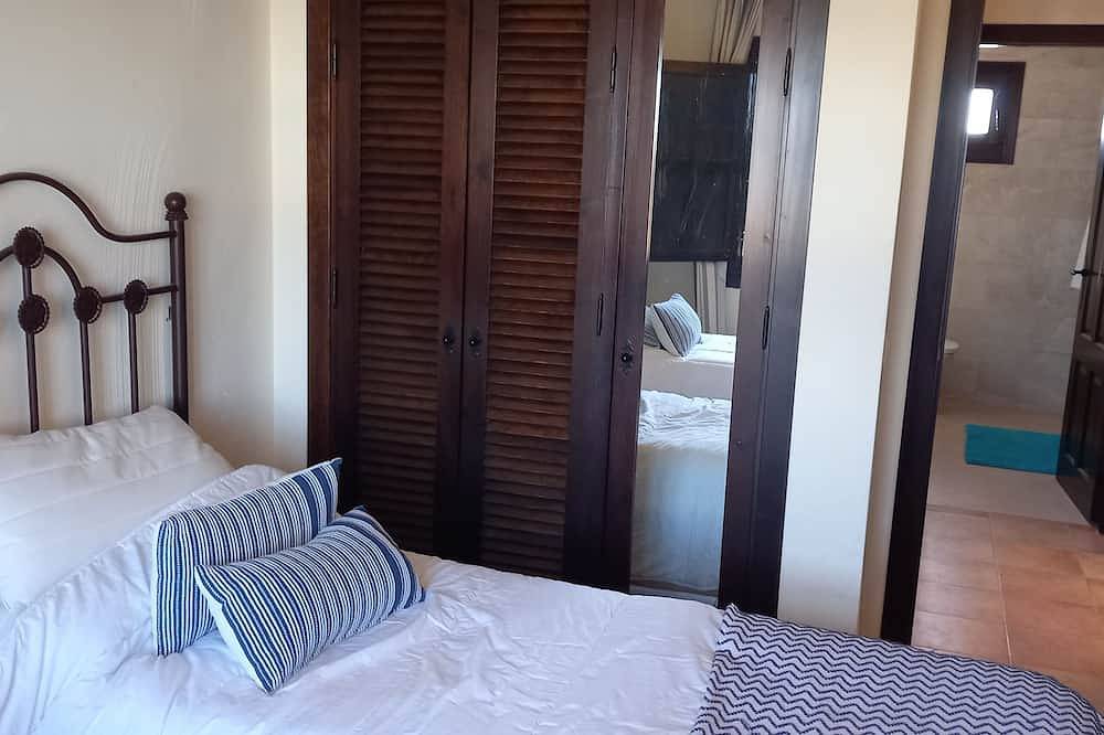 Hl 005 Holiday Rentals 3 Bedroom 2 Bathroom Villa in Hacienda del alamo, Fuente Alamo de Murcia