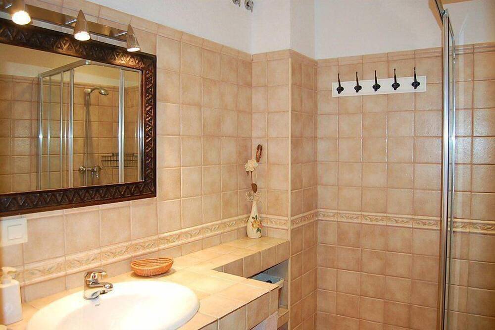 Ganze Wohnung, Ferienwohnungen Lobet - Costa Brava-Girona in Capmany, Oberampurien