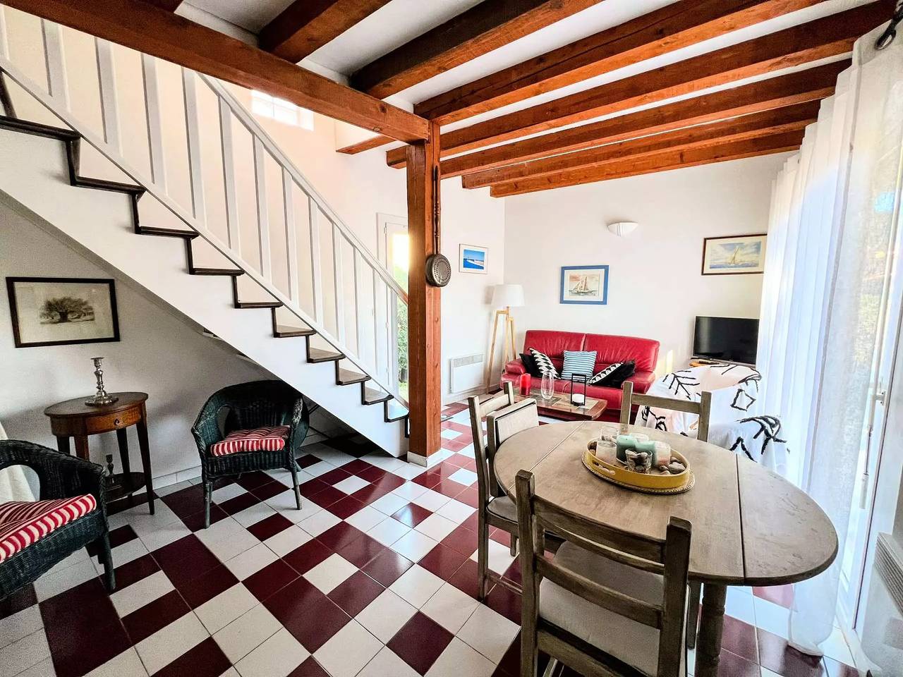 Villa pour 6 personnes à 100 mètres de la plage situé sur le Port d'Hyères in Hyeres, Parc national de Port-Cros