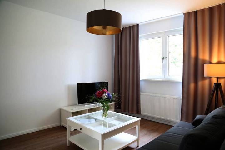 Ferienwohnung für 4 Personen, mit Terrasse und Garten in Hohen Neuendorf